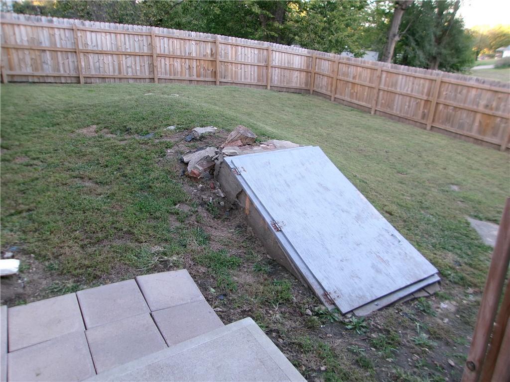 302 N Kansas Street Property Photo 21