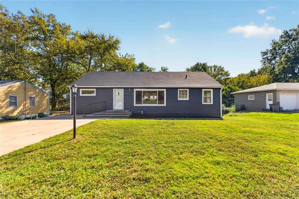 3211 Berry Road Property Photo