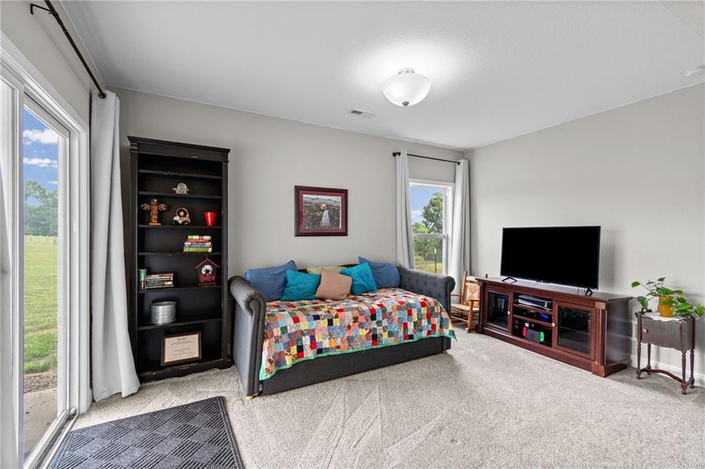 20128 Linwood Road Property Photo 25