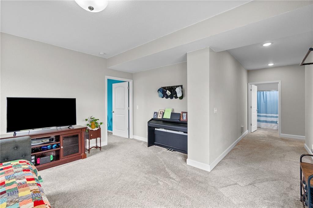 20128 Linwood Road Property Photo 26