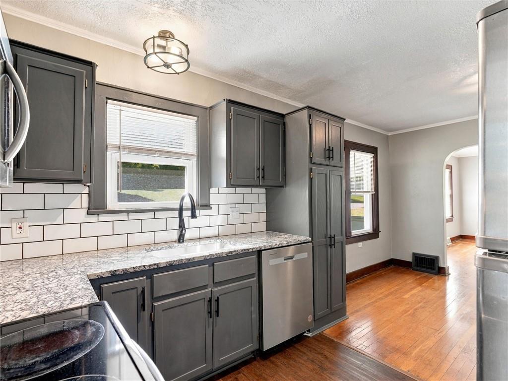 51 N Emerson Street Property Photo 17