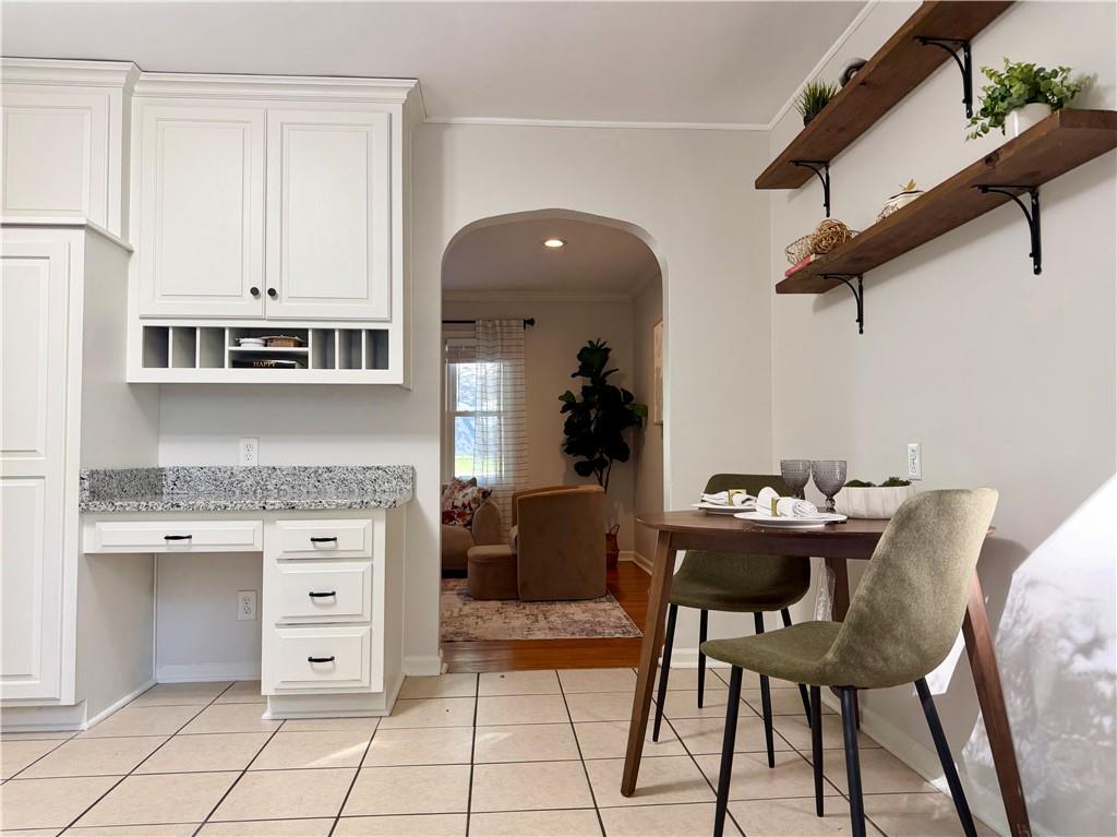 5619 Walmer Street Property Photo 12