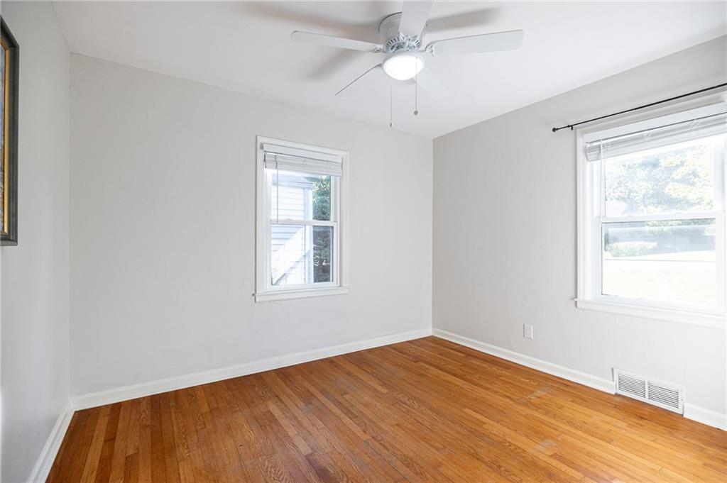 5619 Walmer Street Property Photo 16