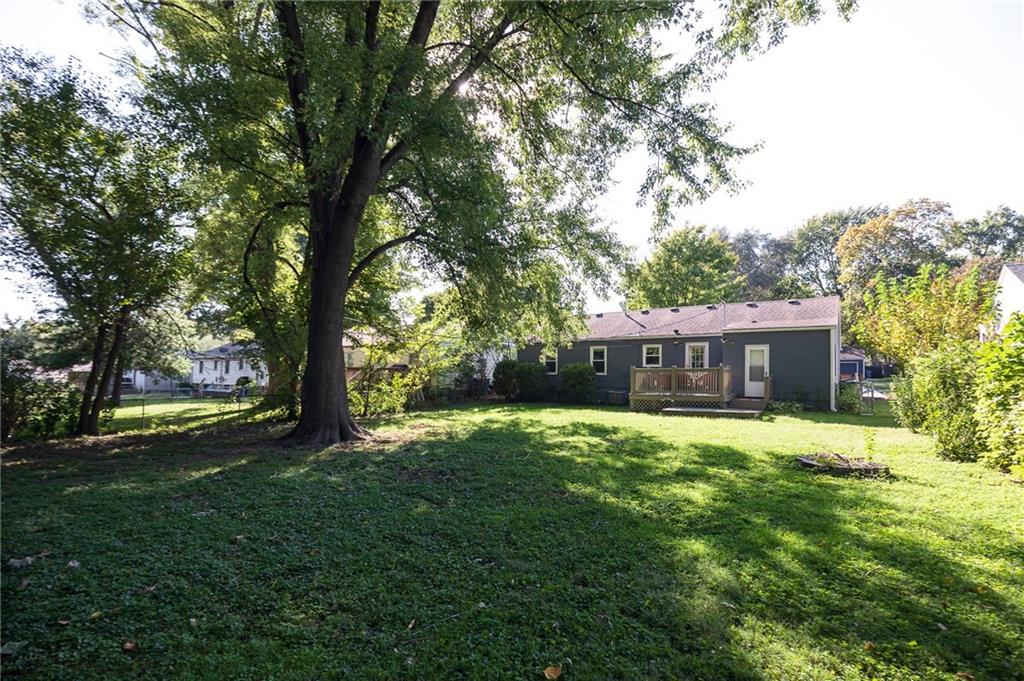 5619 Walmer Street Property Photo 19