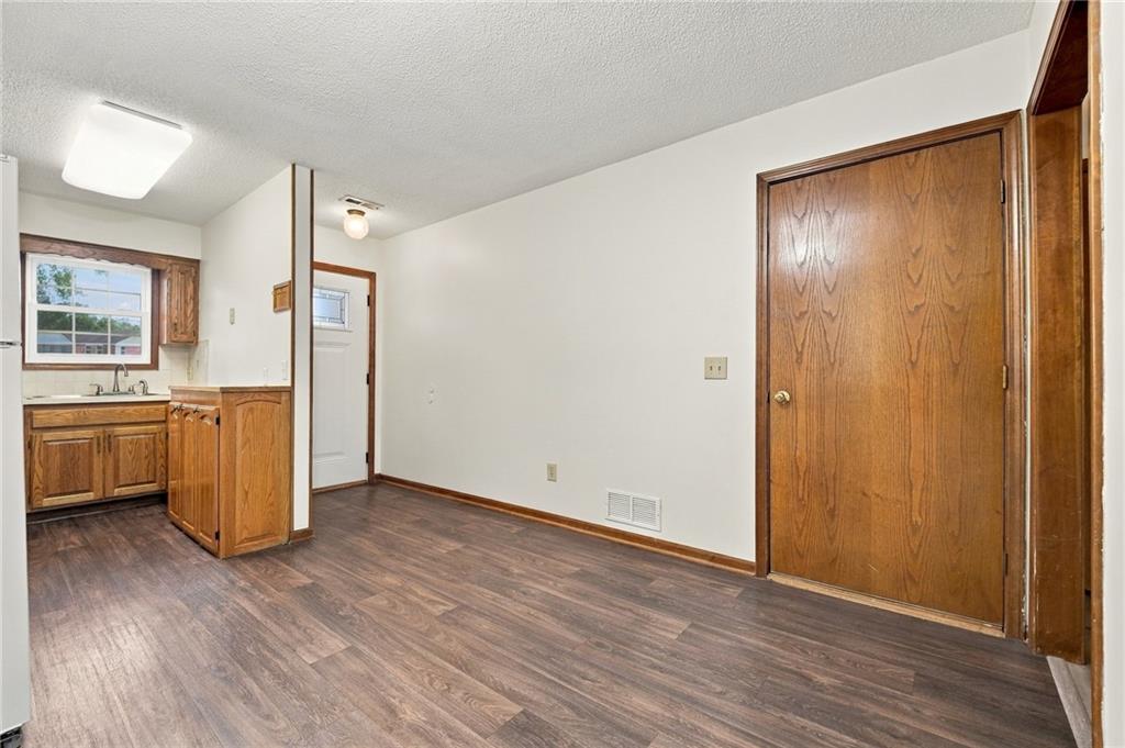 1307 N Ridge Parkway Property Photo 13