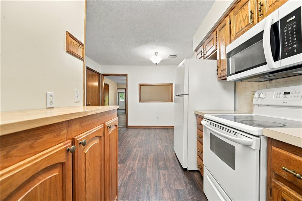 1307 N Ridge Parkway Property Photo 17