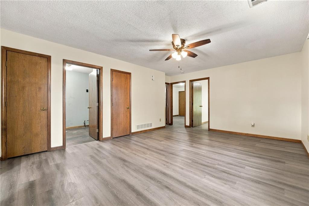 1307 N Ridge Parkway Property Photo 19