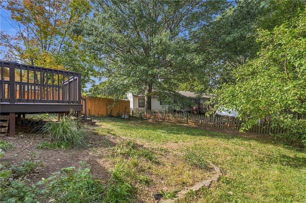 1307 N Ridge Parkway Property Photo 32
