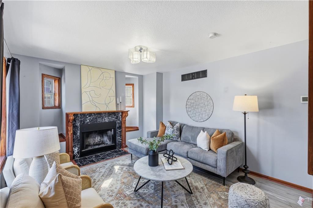 4404 Paseo Boulevard Property Photo 4