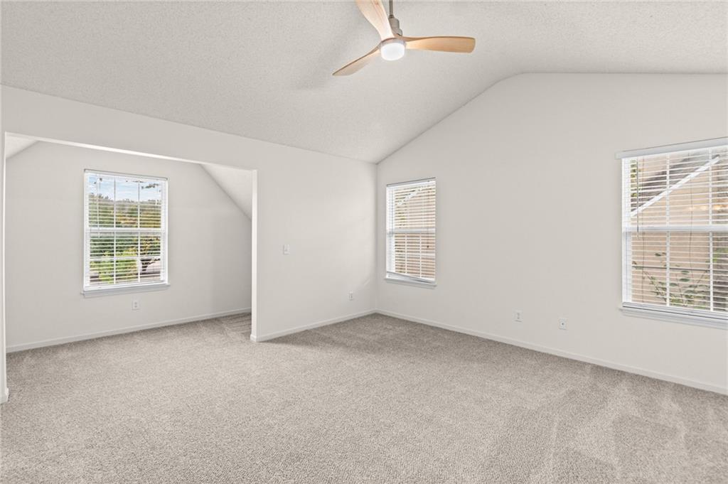 15926/15928 W 91st Terrace Property Photo 5