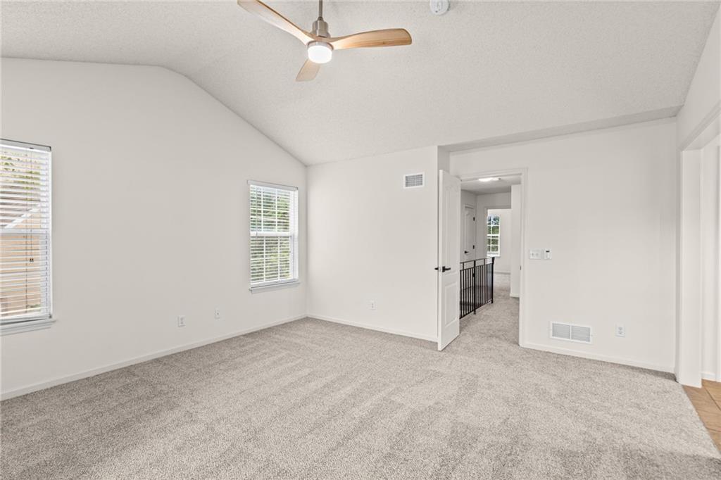 15926/15928 W 91st Terrace Property Photo 13