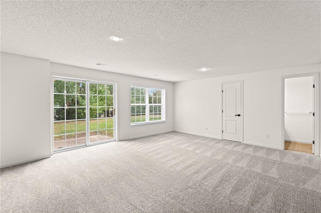 15926/15928 W 91st Terrace Property Photo 22