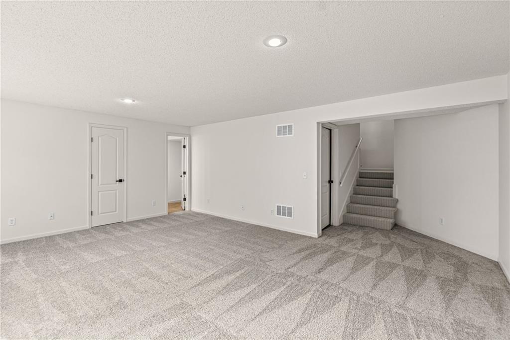 15926/15928 W 91st Terrace Property Photo 23