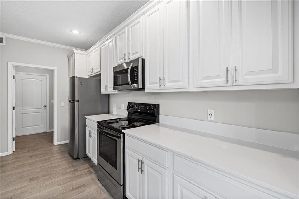 15926/15928 W 91st Terrace Property Photo 35