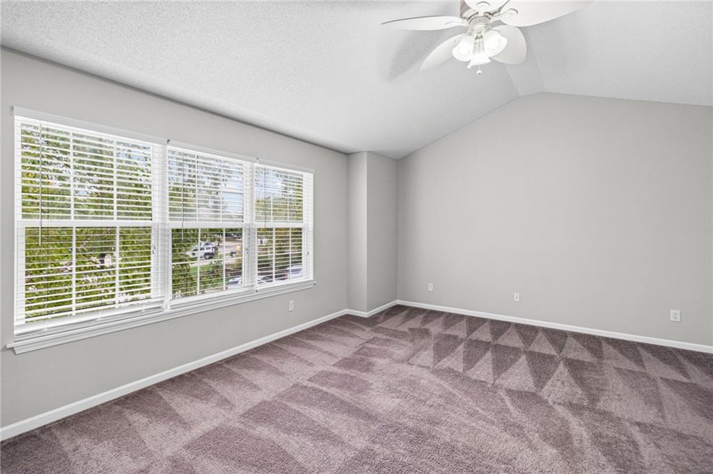15926/15928 W 91st Terrace Property Photo 38