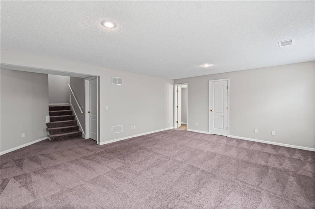 15926/15928 W 91st Terrace Property Photo 42