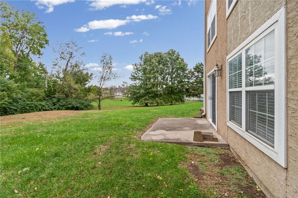 15926/15928 W 91st Terrace Property Photo 51