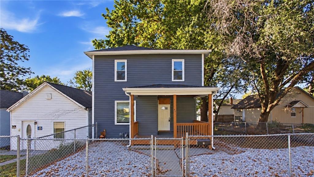 421 Osage Street Property Photo 1