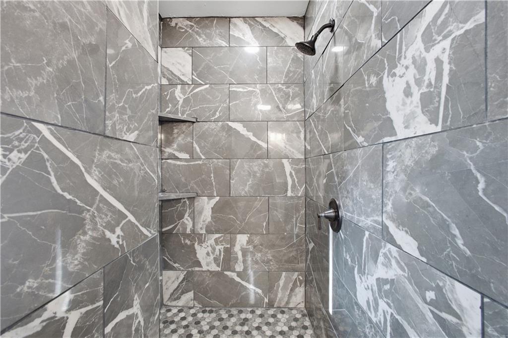 421 Osage Street Property Photo 17
