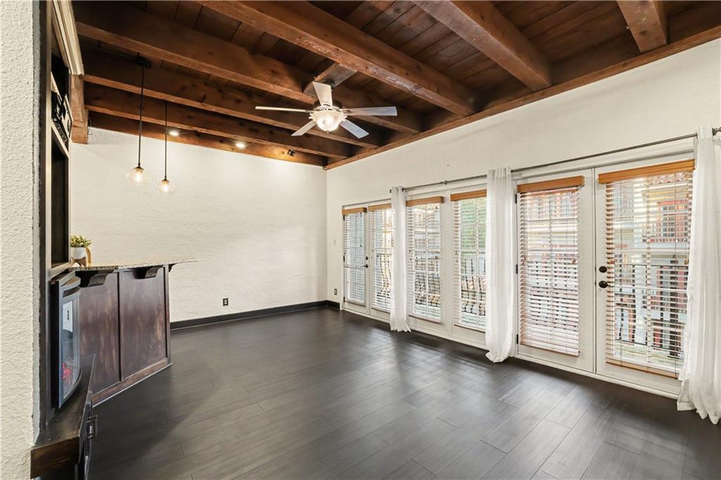 1111 46th Street Property Photo 1