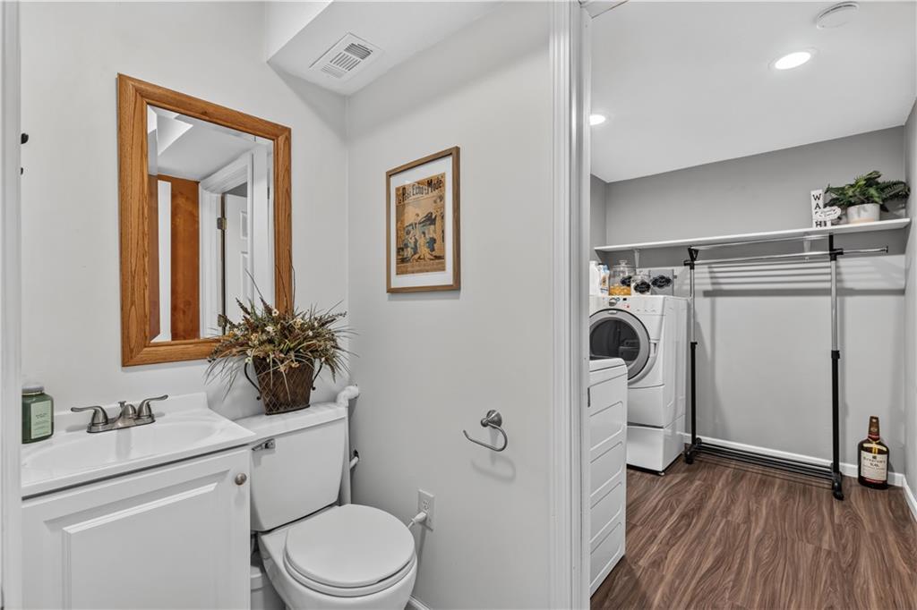 22195 Dunn Drive Property Photo 10