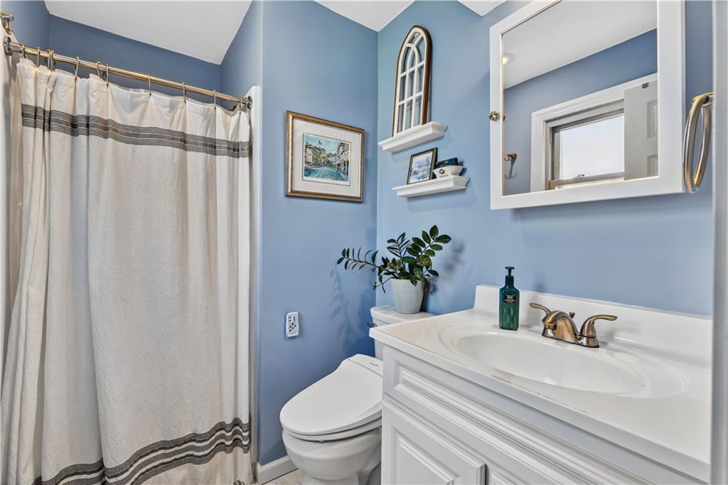 22195 Dunn Drive Property Photo 12