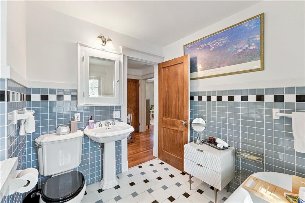 410 Huntington Road Property Photo 30