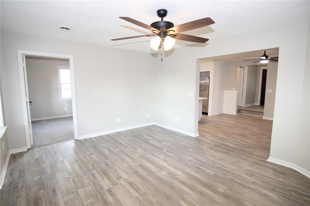 5638 Miami Avenue Property Photo 4