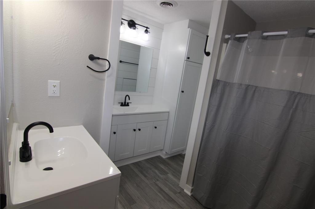 5638 Miami Avenue Property Photo 13