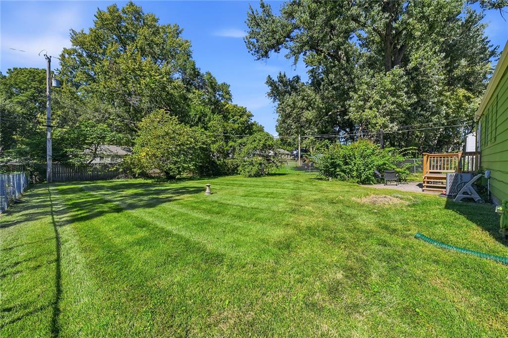 7728 Newton Street Property Photo 19