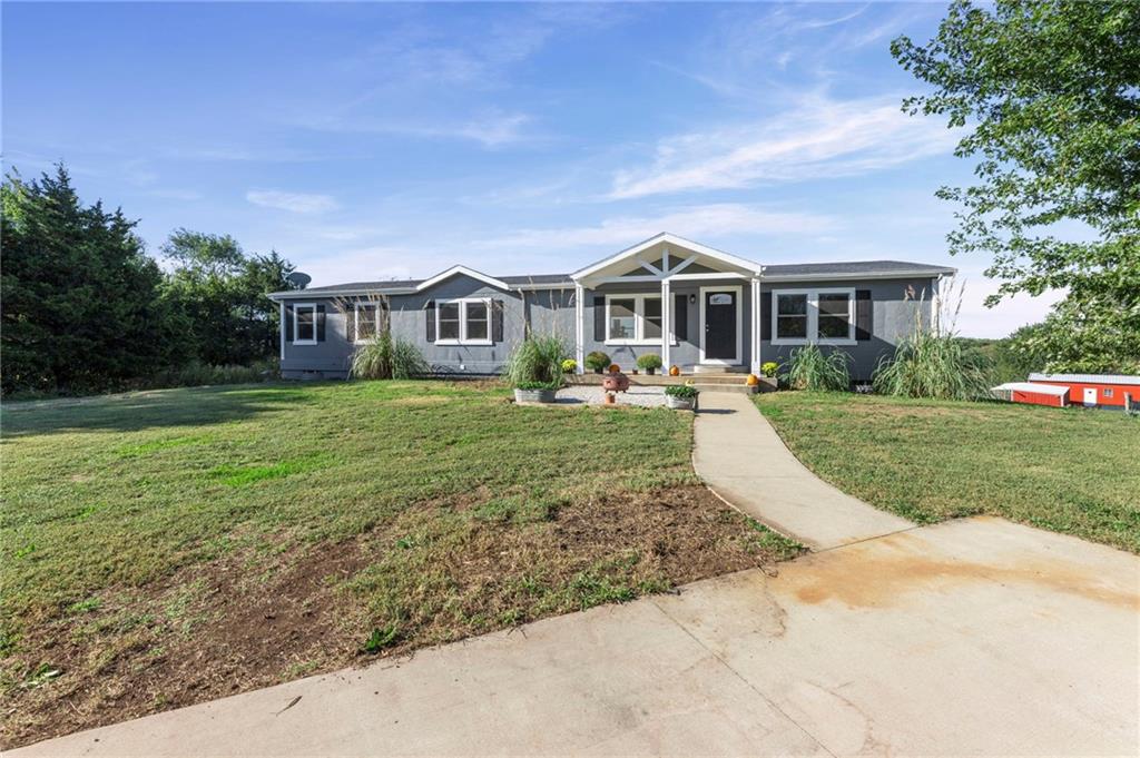 39340 Indianapolis Road Property Photo 3