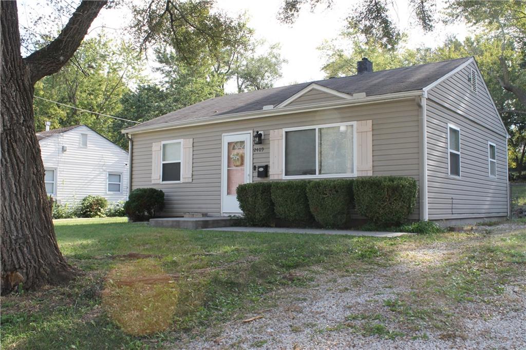 2409 Ne Pursell Road Property Photo 3