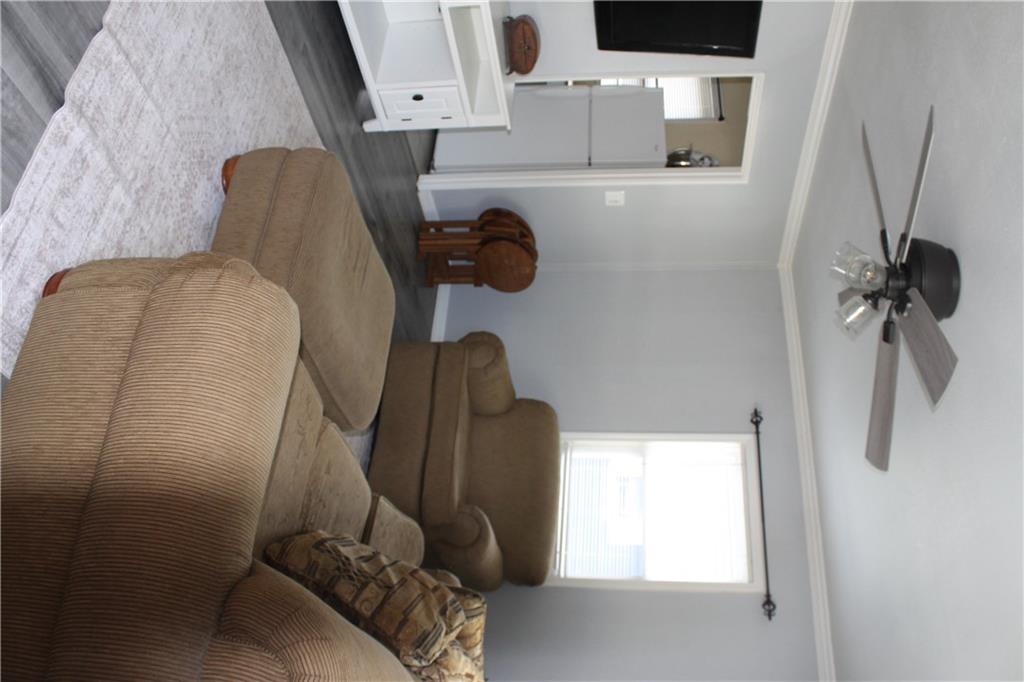 2409 Ne Pursell Road Property Photo 4