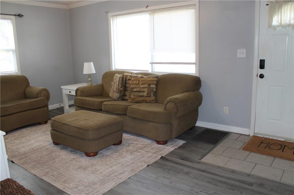 2409 Ne Pursell Road Property Photo 6