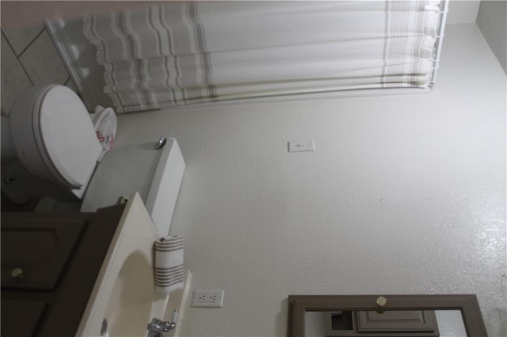 2409 Ne Pursell Road Property Photo 15