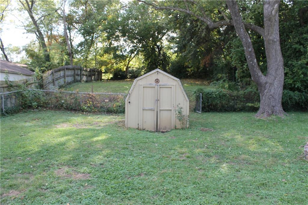 2409 Ne Pursell Road Property Photo 16