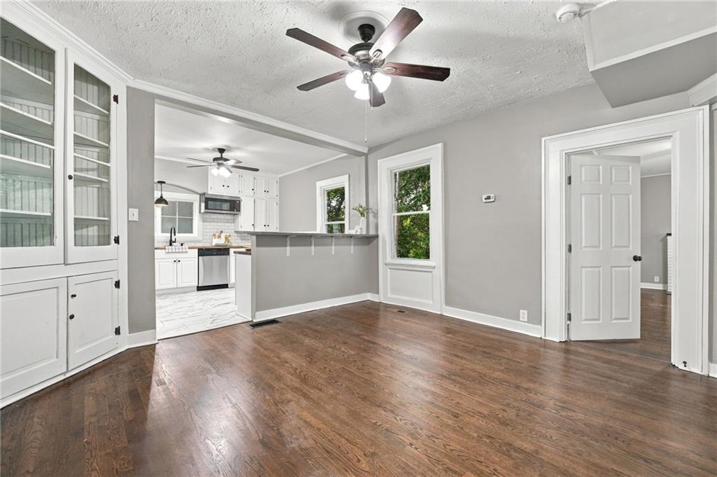 720 W 7th Street Property Photo 21