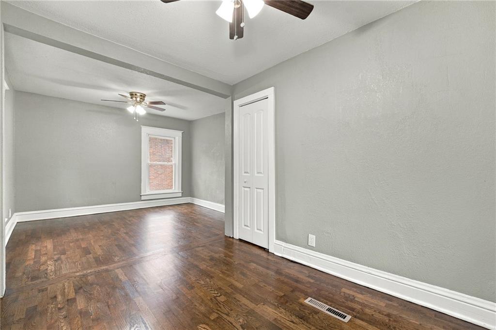 720 W 7th Street Property Photo 28