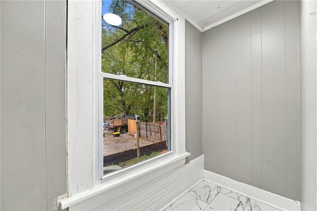 720 W 7th Street Property Photo 37