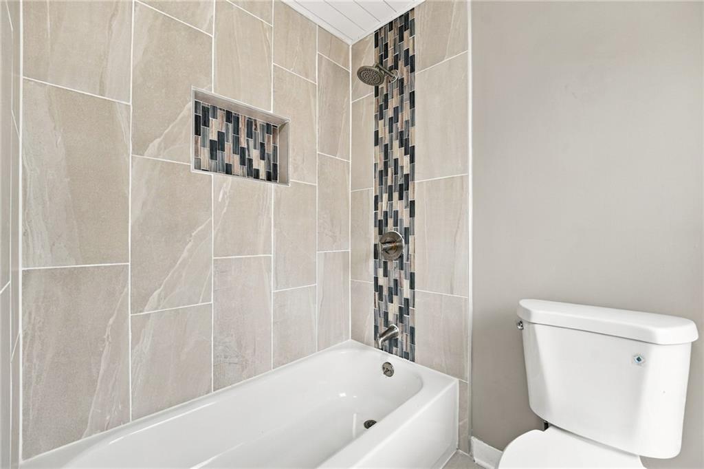 720 W 7th Street Property Photo 49