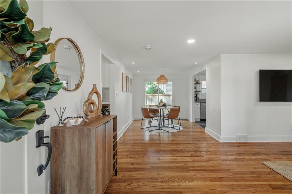 6126 Granada Street Property Photo 11