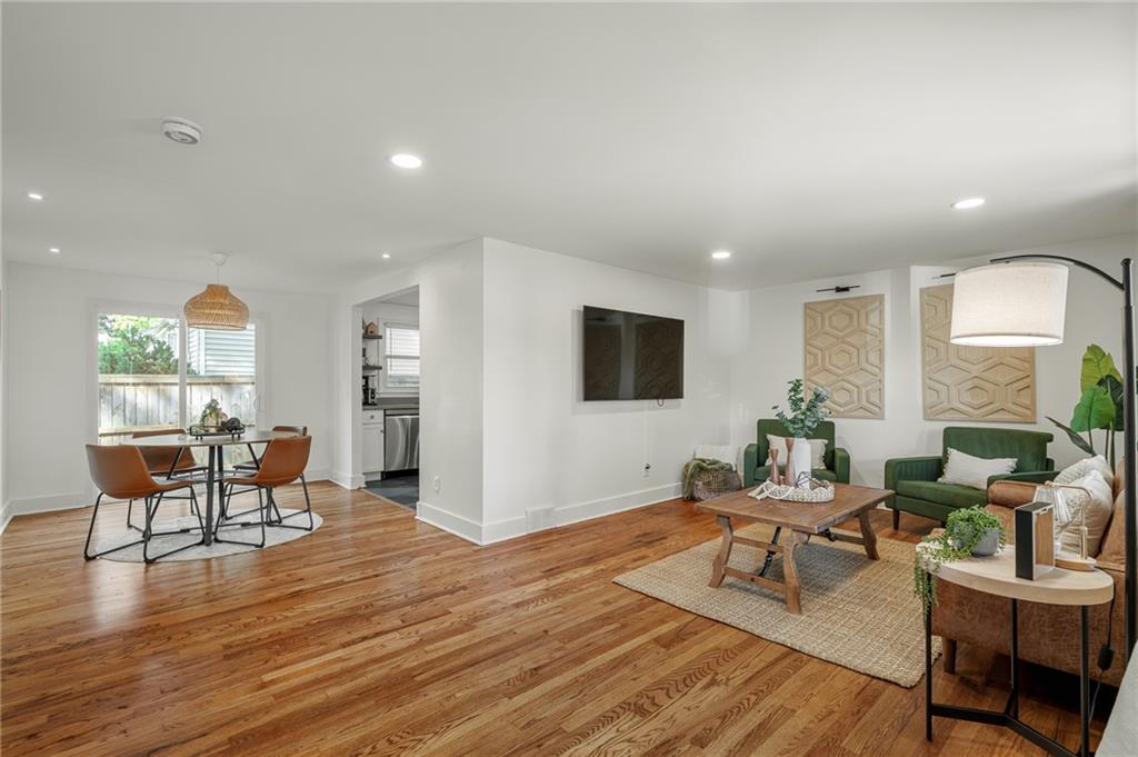 6126 Granada Street Property Photo 12