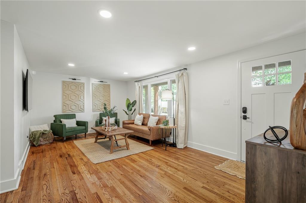 6126 Granada Street Property Photo 15