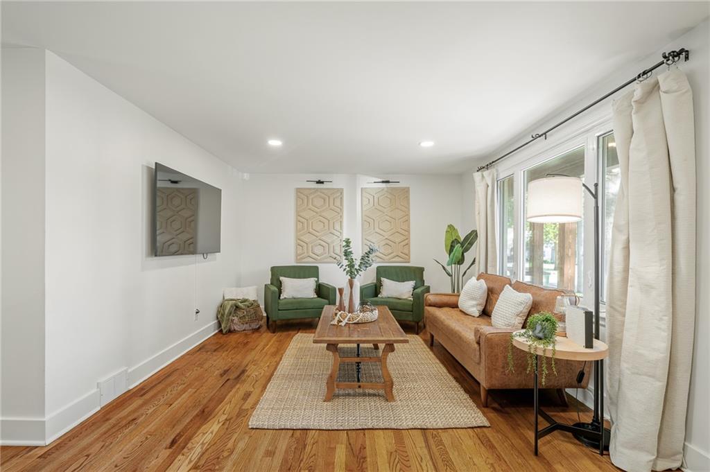 6126 Granada Street Property Photo 16