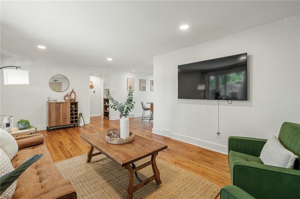 6126 Granada Street Property Photo 17