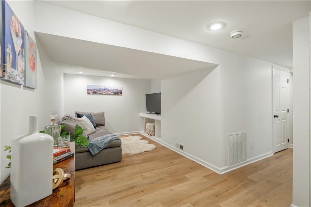 6126 Granada Street Property Photo 45