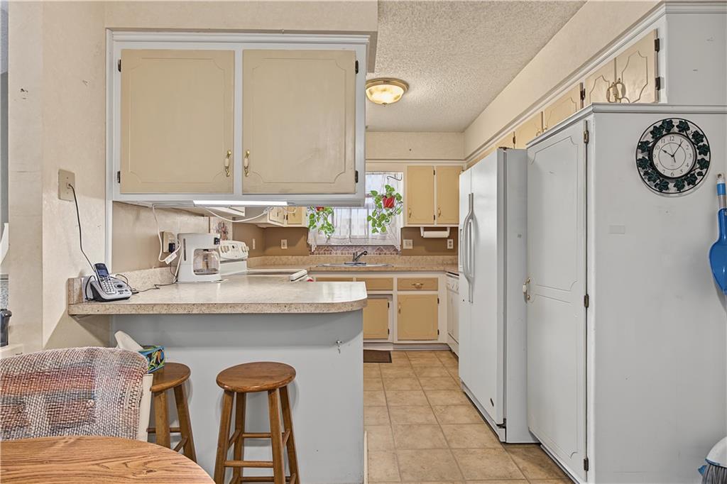 2467 Brookside Drive Property Photo 4