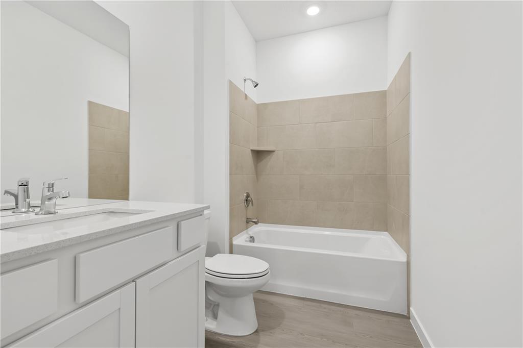 4004 Ne Apple Grove Drive Property Photo 14