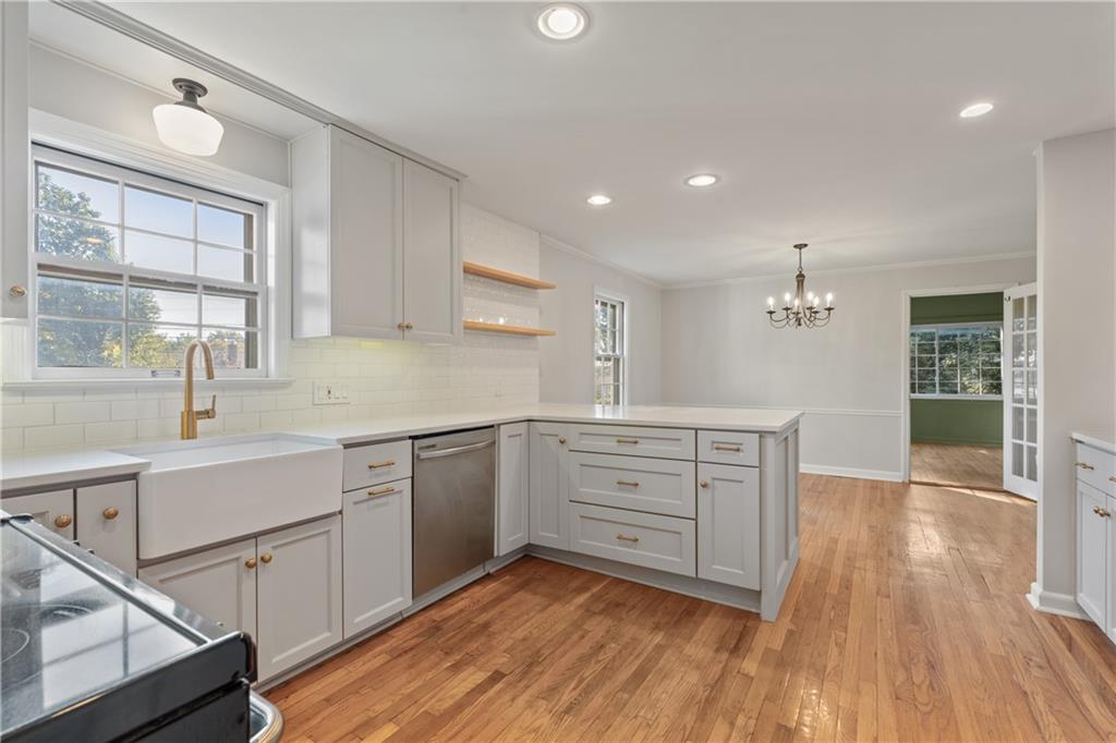 5819 Marty Street Property Photo 10