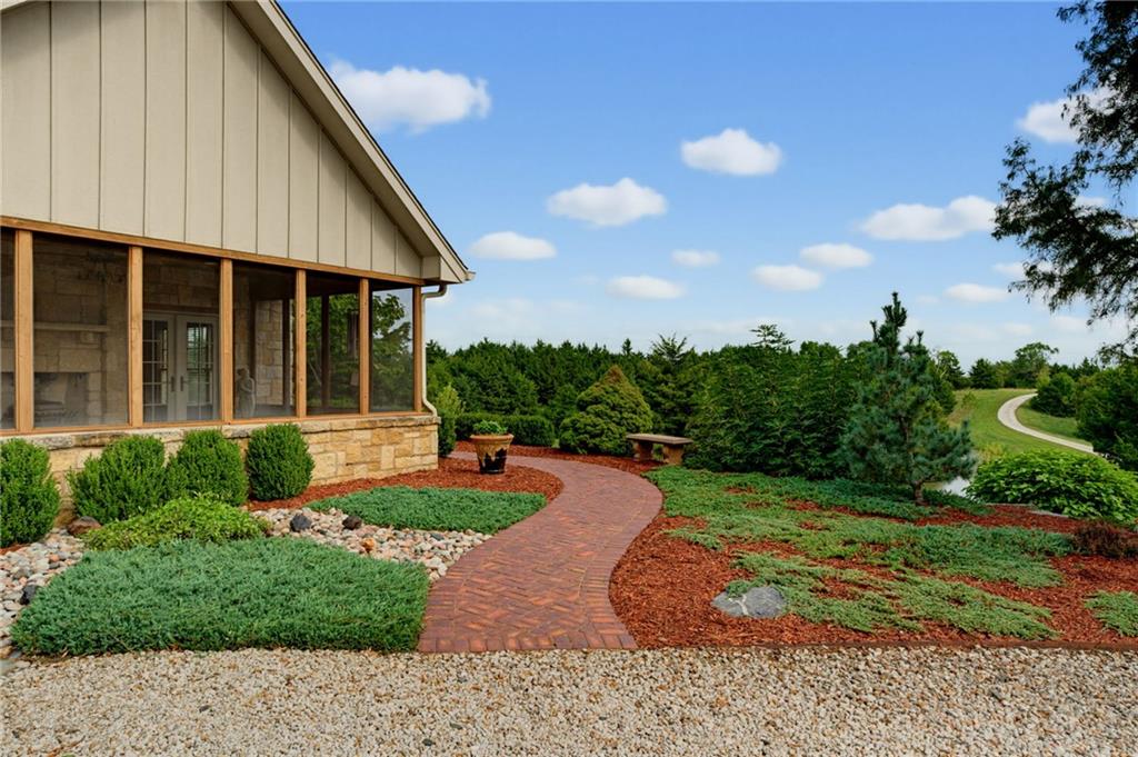 1061 E 1200 Road Property Photo 11